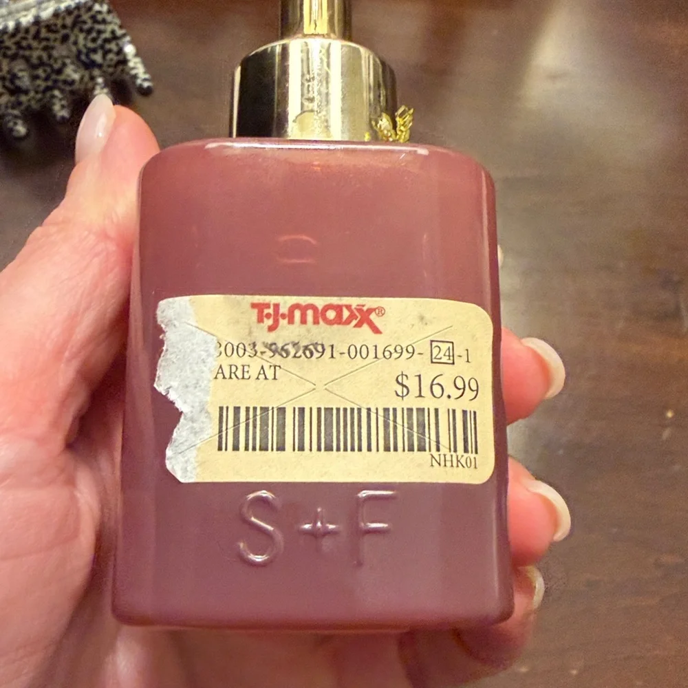Sand + Fog Jasmine & Cedarwood Perfume Oil - Picture 3 of 3